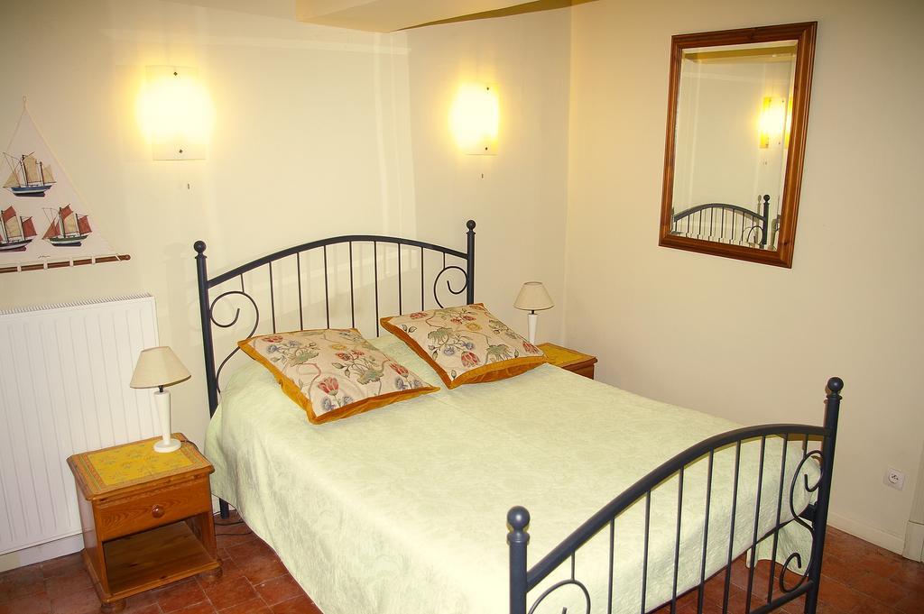 Chambres Au Logis Des Acacias Le Puley エクステリア 写真