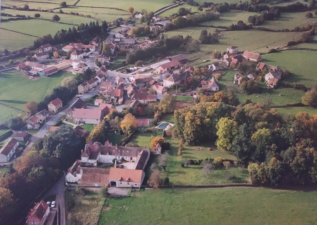 Chambres Au Logis Des Acacias Le Puley エクステリア 写真